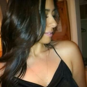 Meet your Posher, Raquel